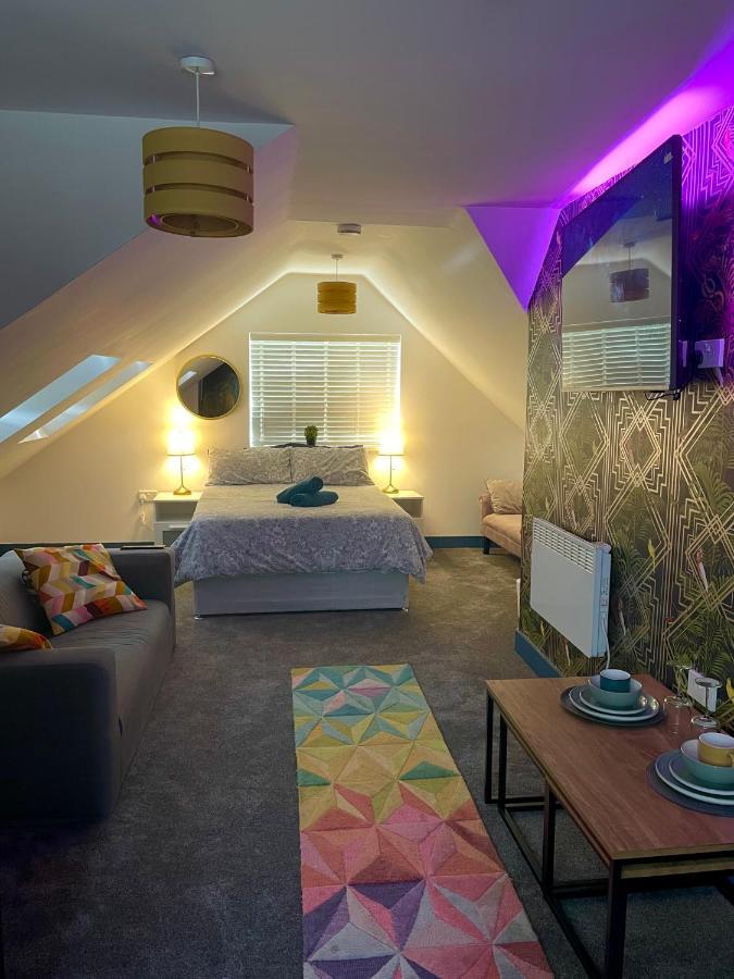 Vibrant & Modern Studio Apartment In バーミンガム エクステリア 写真